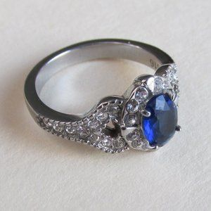 TUSK TK316 Stainless Steel Ring Blue Oval Glass Solitaire Clear Chatons Size 5